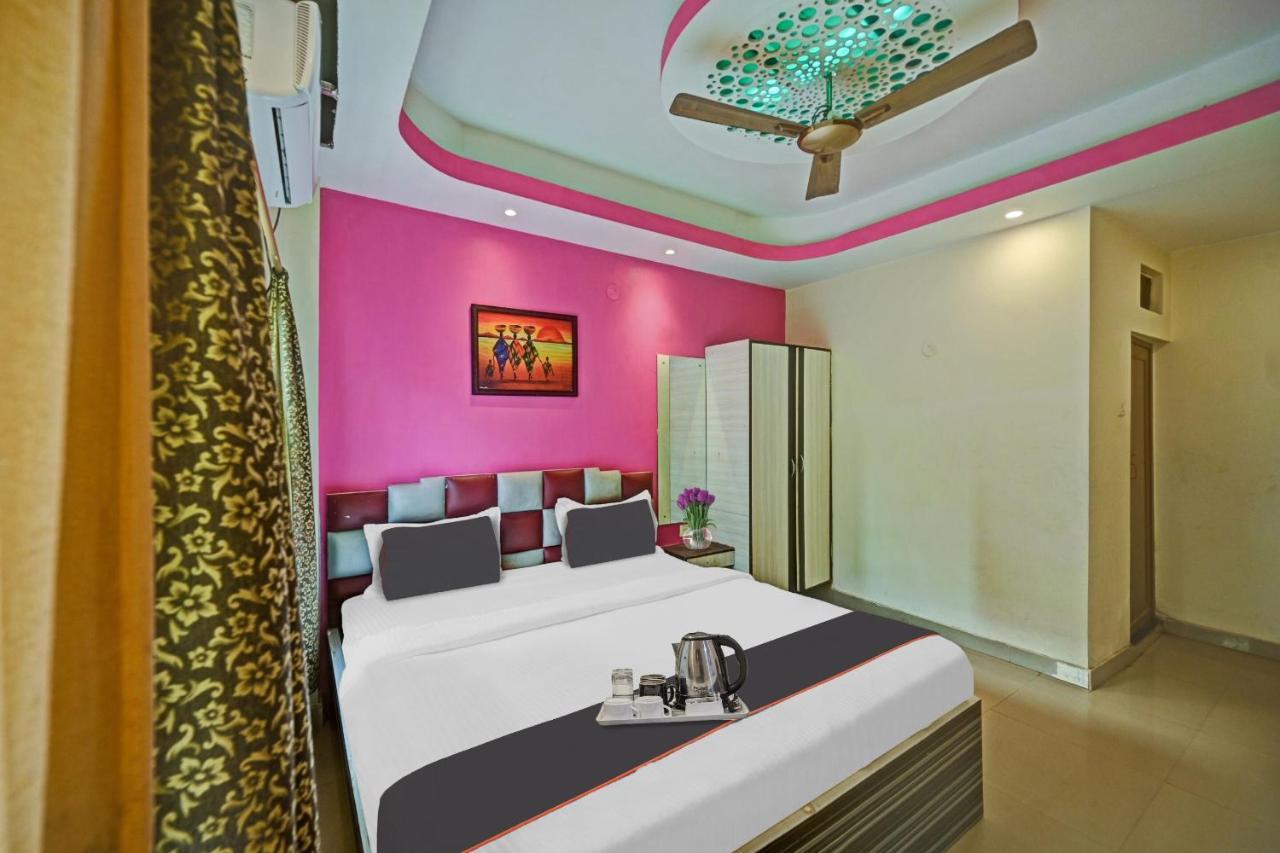 Collection O Shree Bhumi Hotel Puri Bagian luar foto